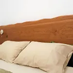 το καμινι του μηλα Hotel *